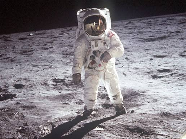 Why Indian Space Mission disconnected from Earth before landing on the moon