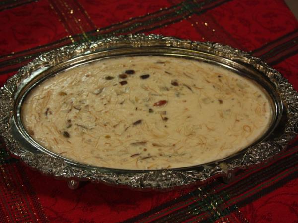 Classic Sheer Khurma Recipe by Rida Aftab – Recipes in 